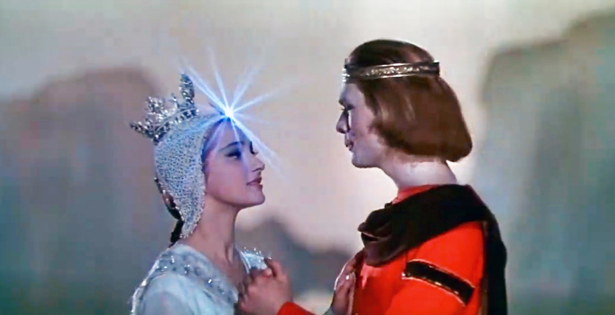 "Сказка о царе Салтане", в которой Ксения действительно похожа на волшебное существо, настолько роль ей идет