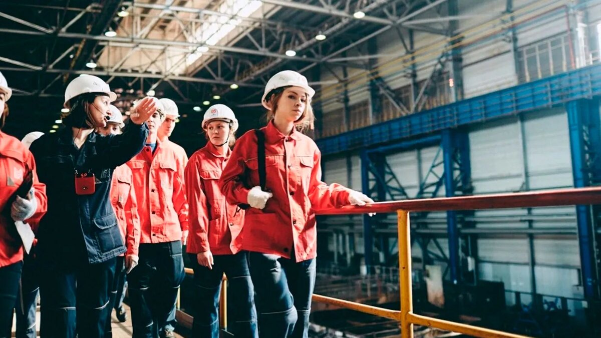 Почему молодёжь не хочет работать на заводе? 