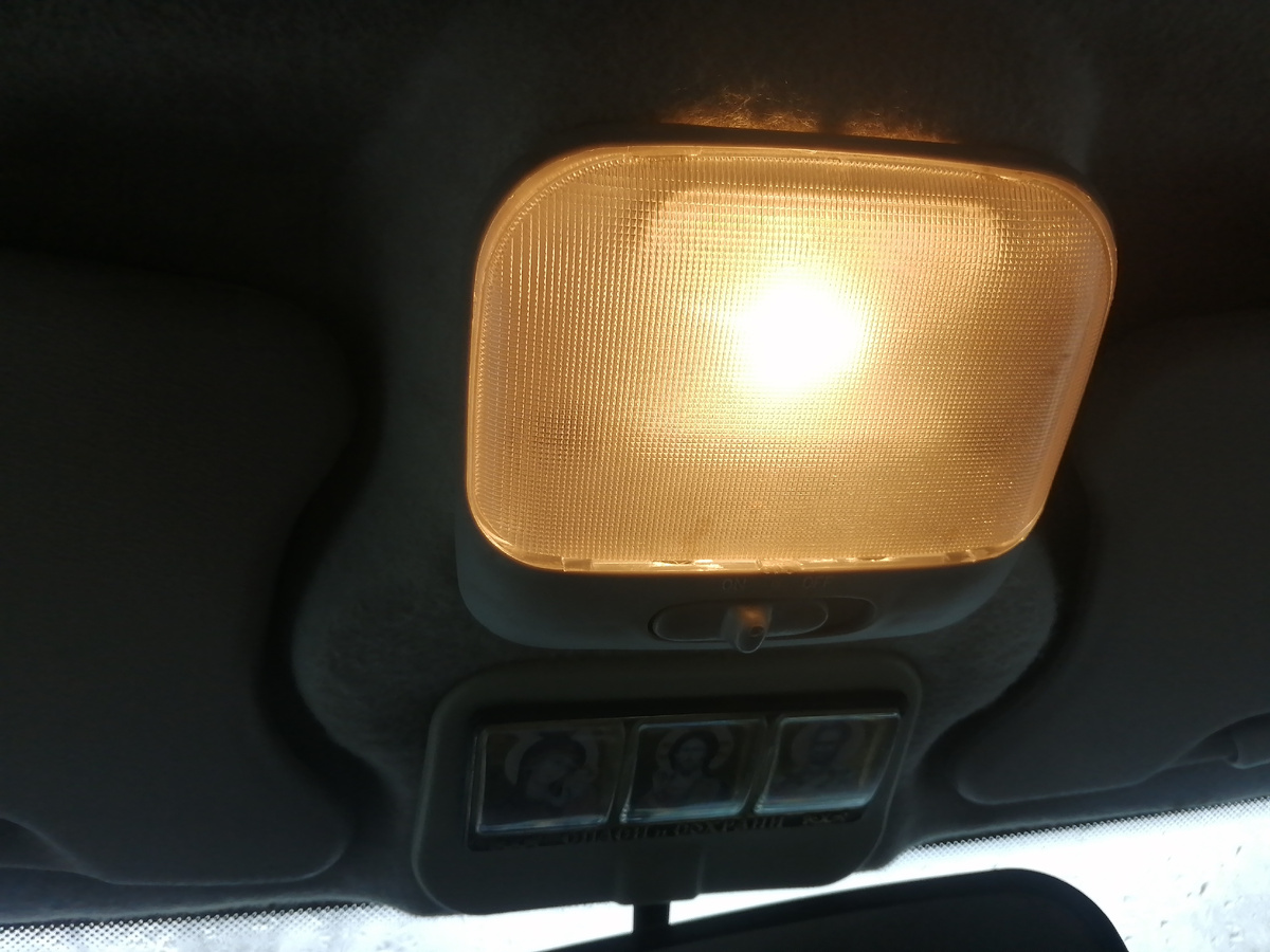 Светильник от иномарки на ВАЗ 2112