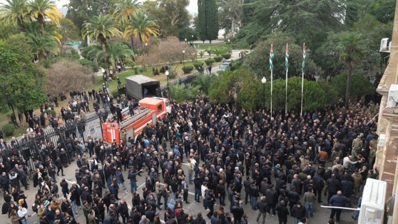    Абхазская оппозиция выступила с обращением Татьяна Сидорова