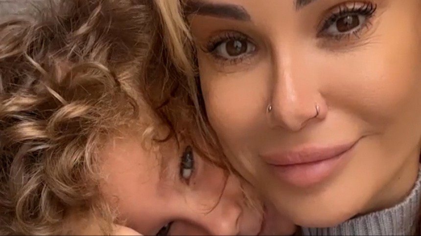    Фото: Instagram*/aizalovesam