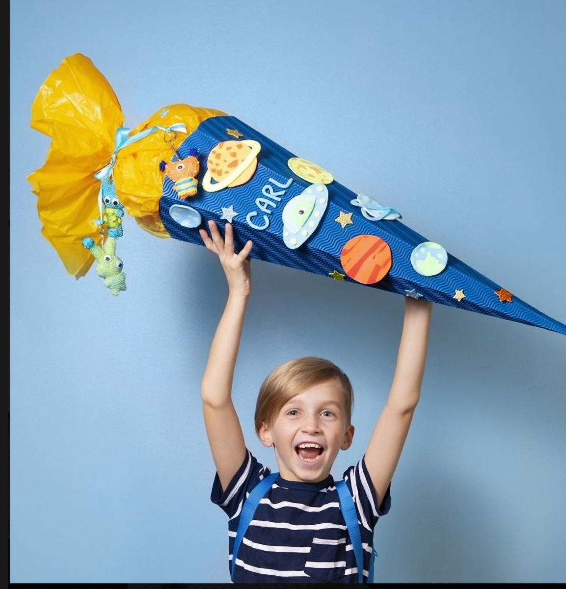 Этот шультютте подписан "Карл", чтобы было понятно, кому он принадлежит.