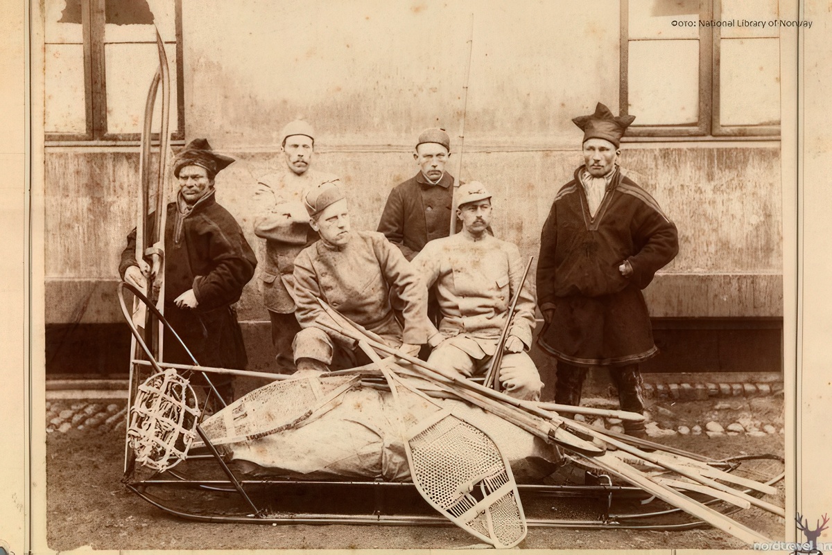 Слева направо: Равна, Свердруп, Нансен, Кристиансен, Дитрихсон, Балто