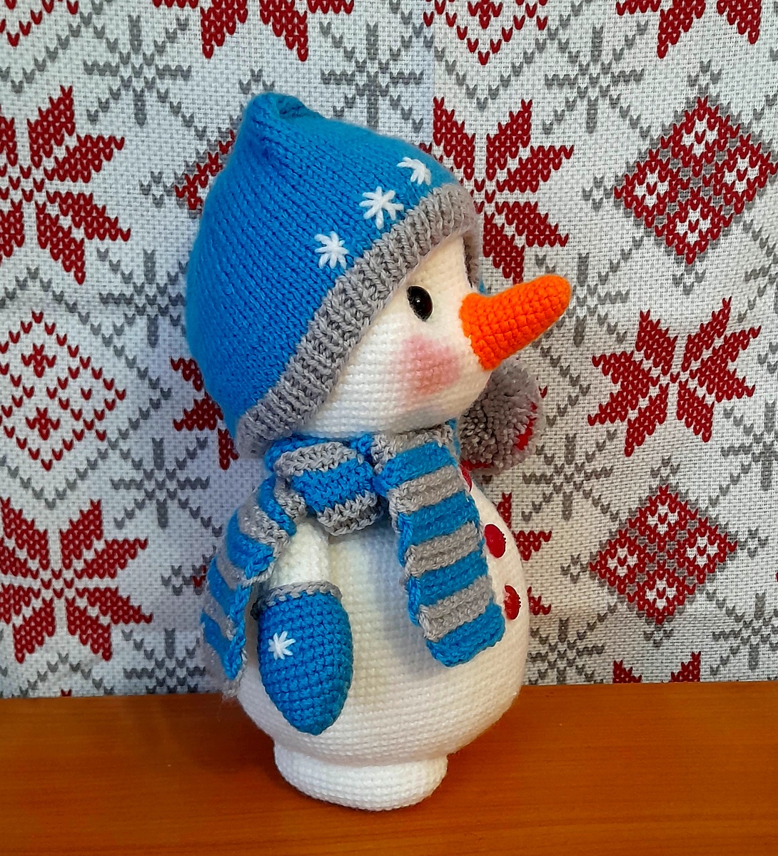 Снеговик амигуруми