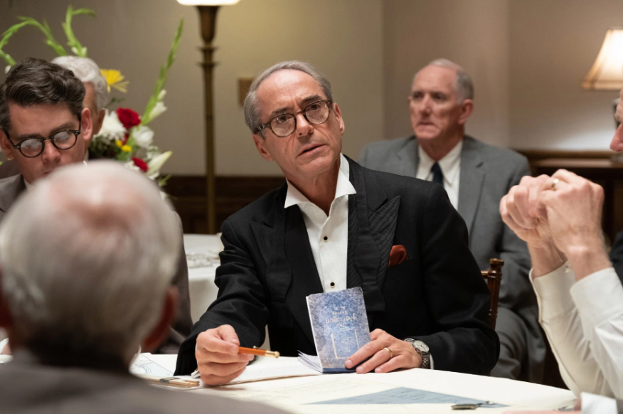 Кадр из фильма "Оппенгеймер" Источник фото: kinopoisk.ru