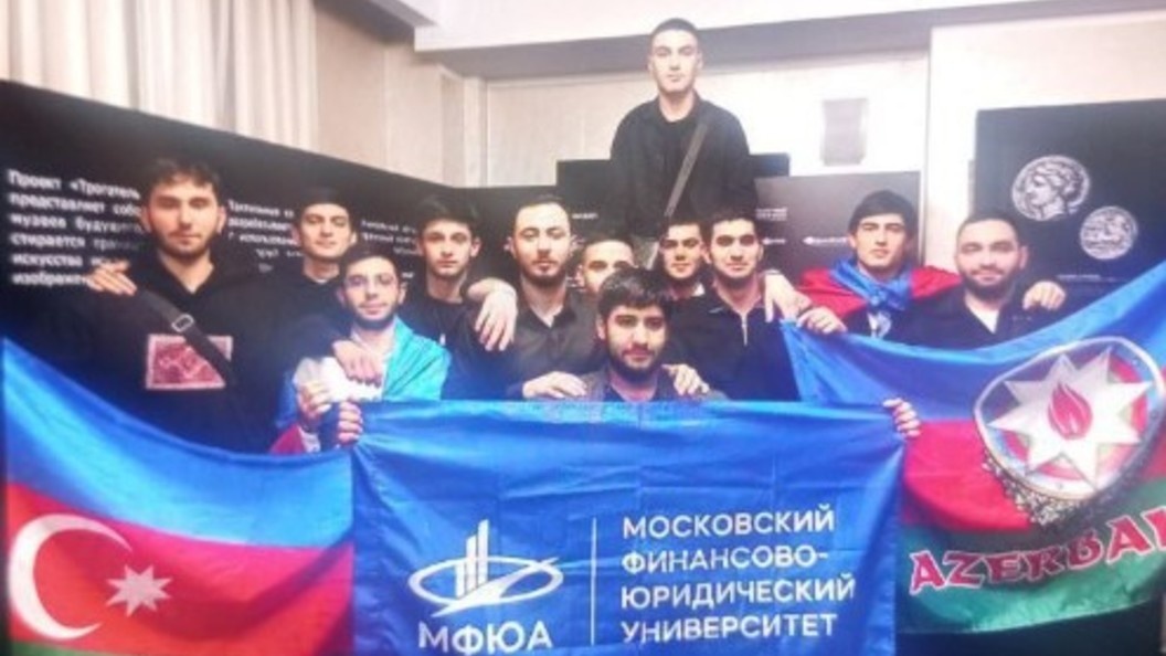    Фото из паблика университета.