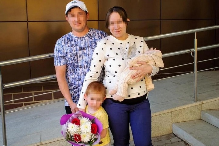 Молодая мать и ее годовалая дочка погибли в ДТП. Дома у молодой женщины остались супруг и 4-летний сын