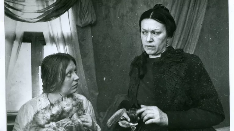 Валентина Талызина в фильме «Женитьба», 1977
