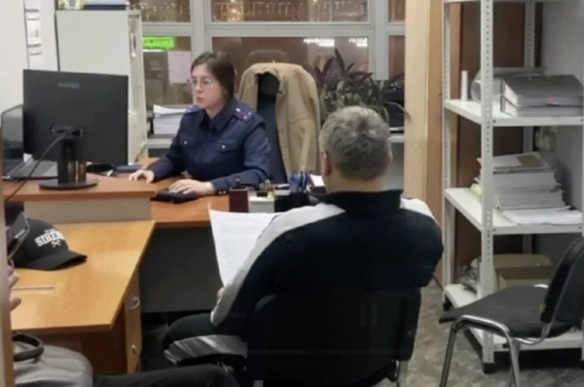    Опубликовано видео допроса депутата, которому передали 3 млн в Оби