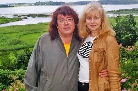 Игорь Корнелюк с женой Мариной. Фото из личного архива