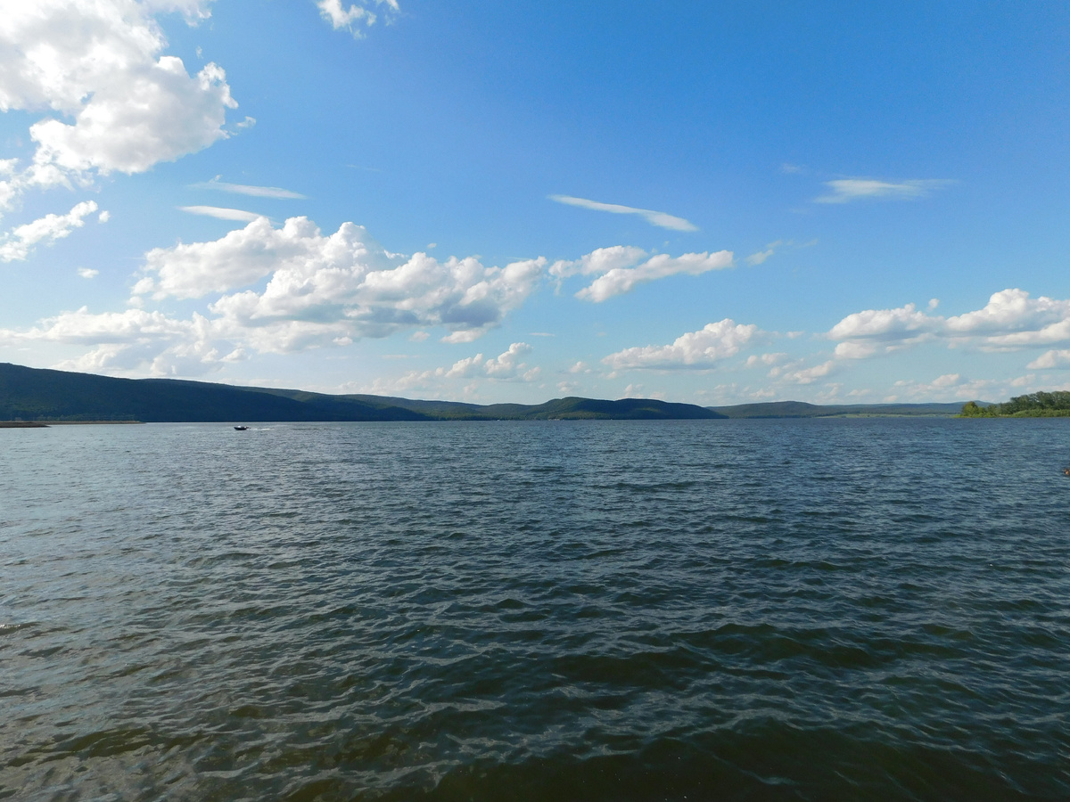 Выпускной решили провести на озере. Фото автора,