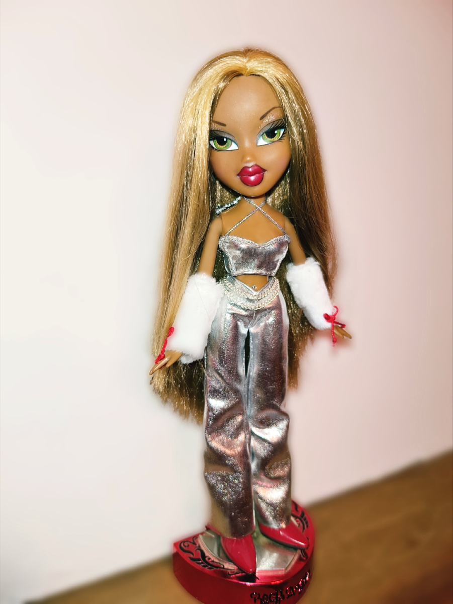 Bratz Rock Angelz Sasha, которая живет у моей сестры. 