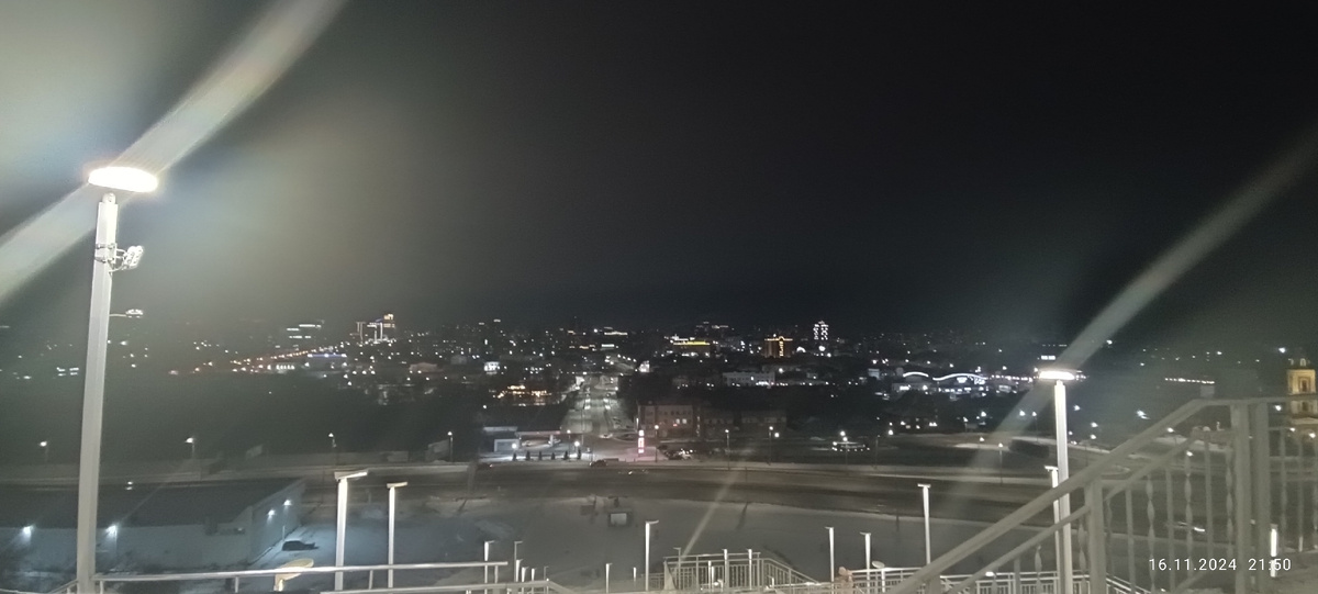 Где-то на просторах моего города. Фотография автора, ноябрь 2024 года. 