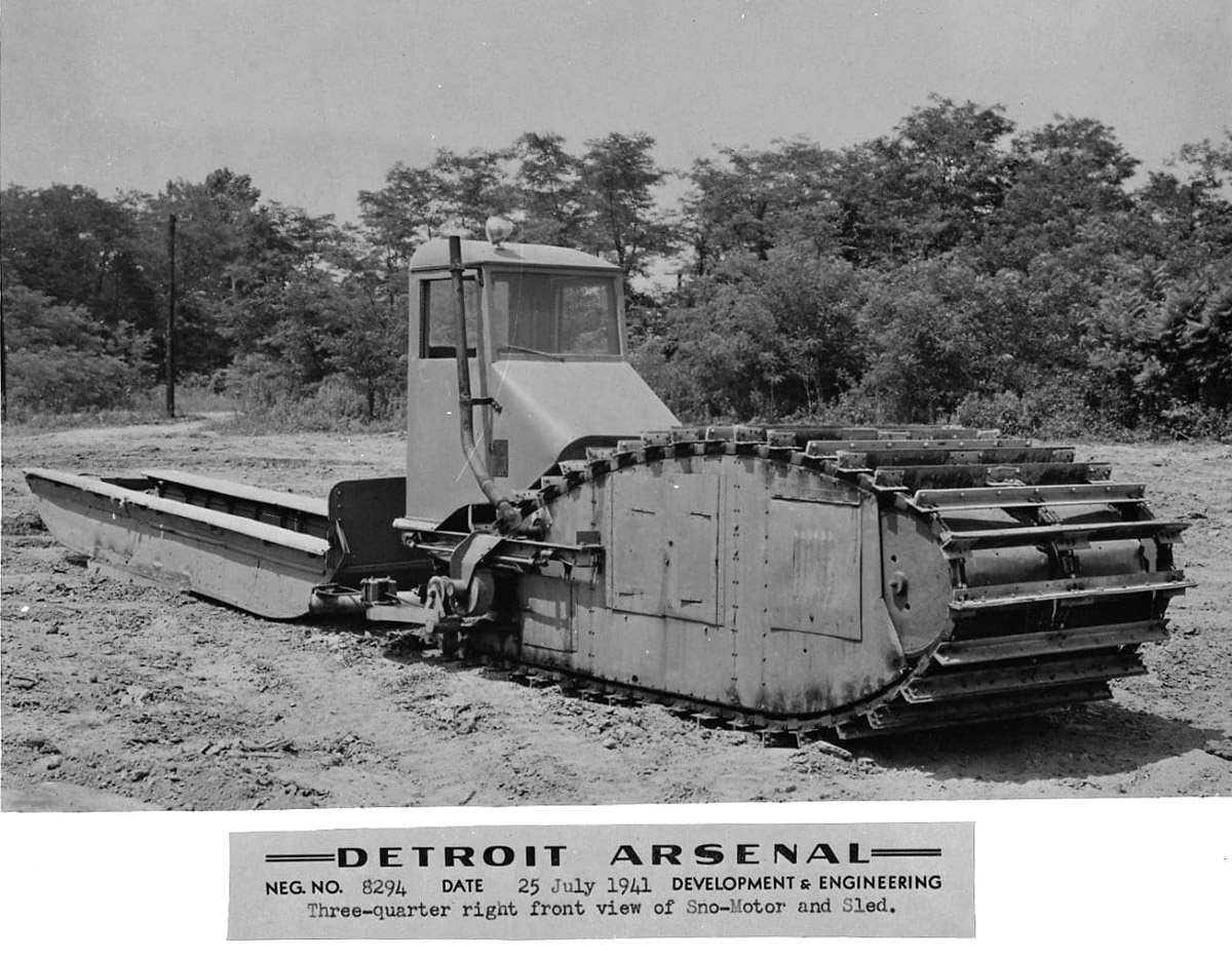 Sno-Motor, прародитель T36. Идея машины военным понравилась, но она еще требовала доводки.