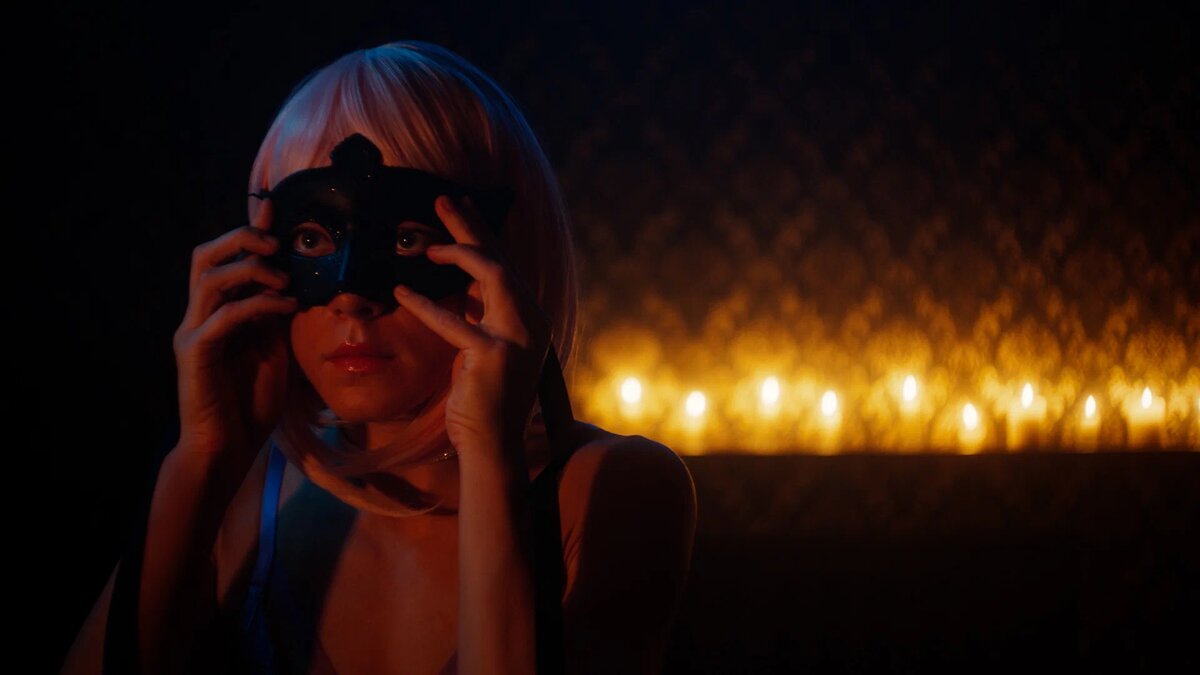 Алёна Михайлова в роли Сони Мармеладовой. Сцена в публичном доме.