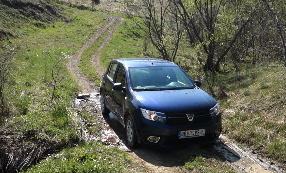 Прокатный Сандеро Дачия