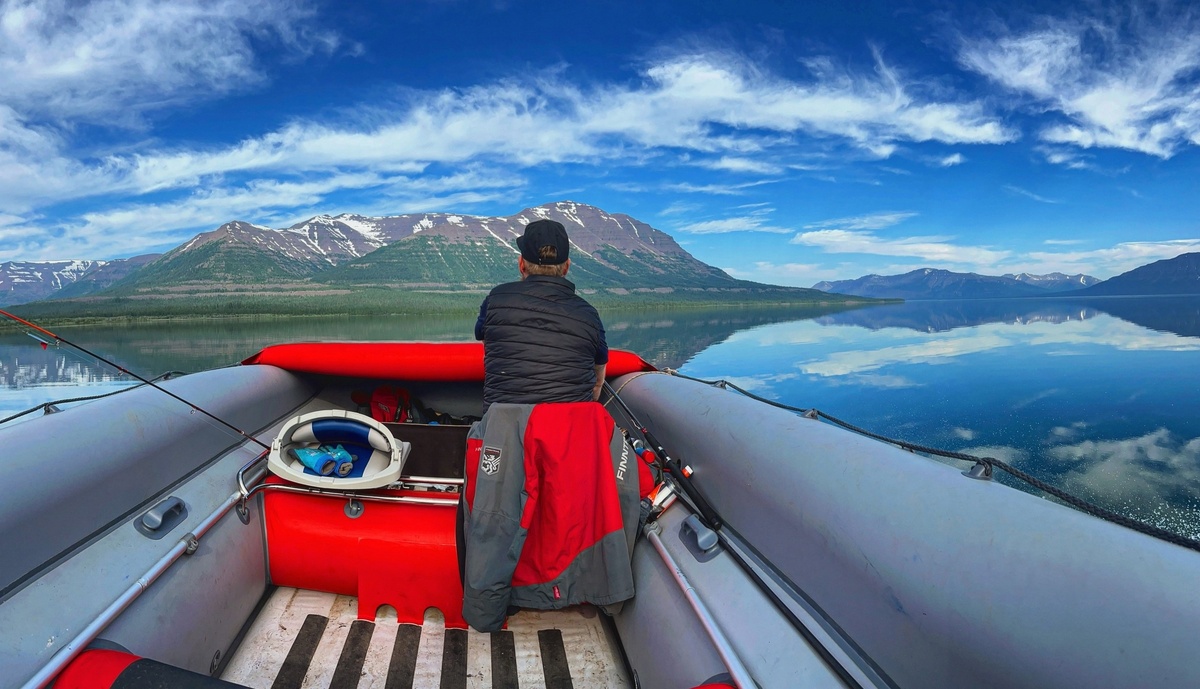 На Фото Владимир Лисанов* и Ротан 660 - туры на плато Путорана 