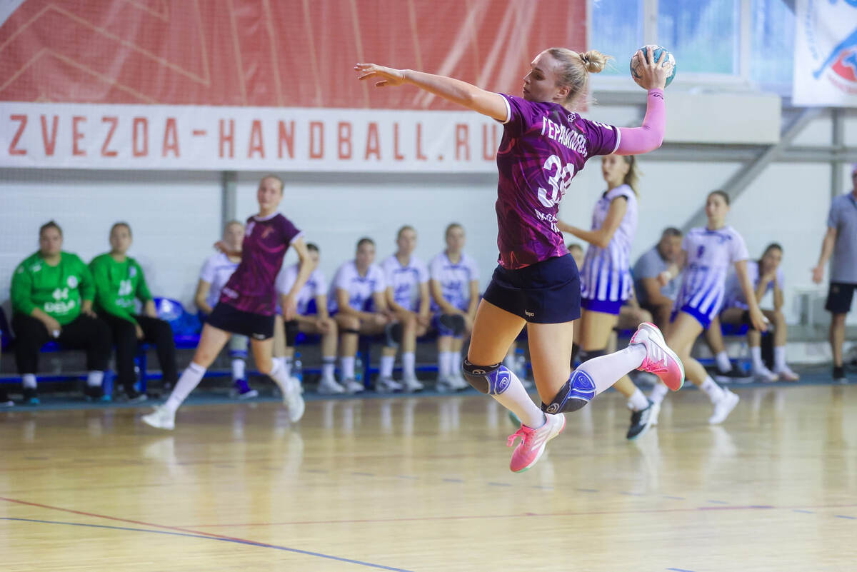    В атаке Станислава Герасимова