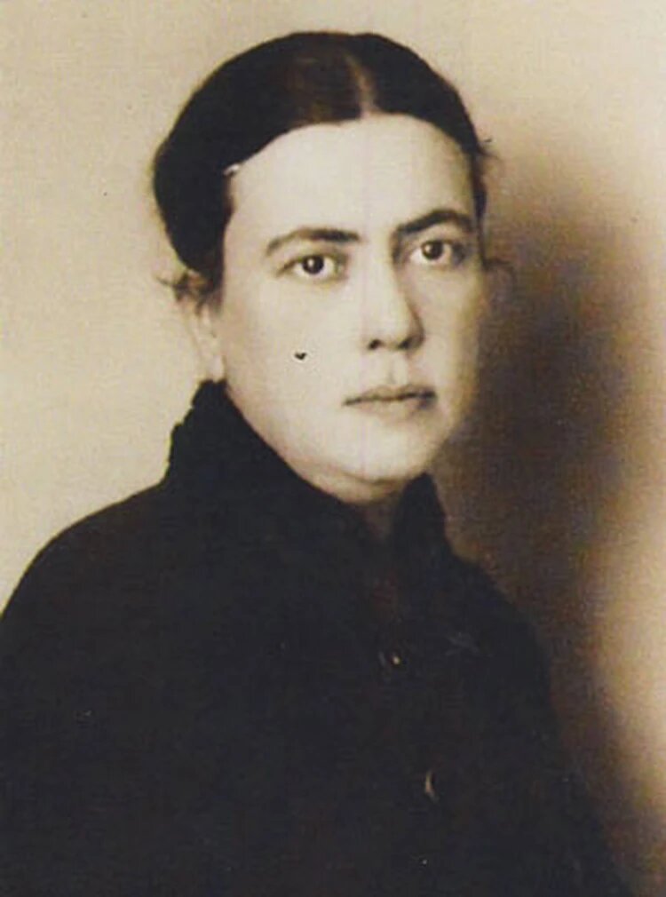 Елена Казанович. 