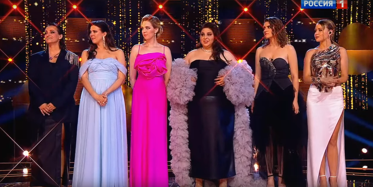Первые шесть финалисток этого сезона. Рита Ричи, Светлана Ким, Марфа Николаева, Флора Бичахчан, Наталья Александрова, Ксения Корнеева.