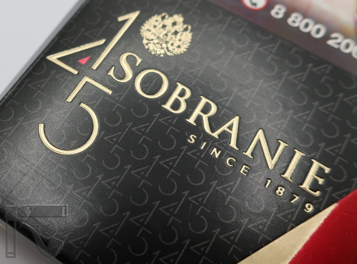 Сигареты Sobranie Black. Фото: © канал "Уголок Курильщика"