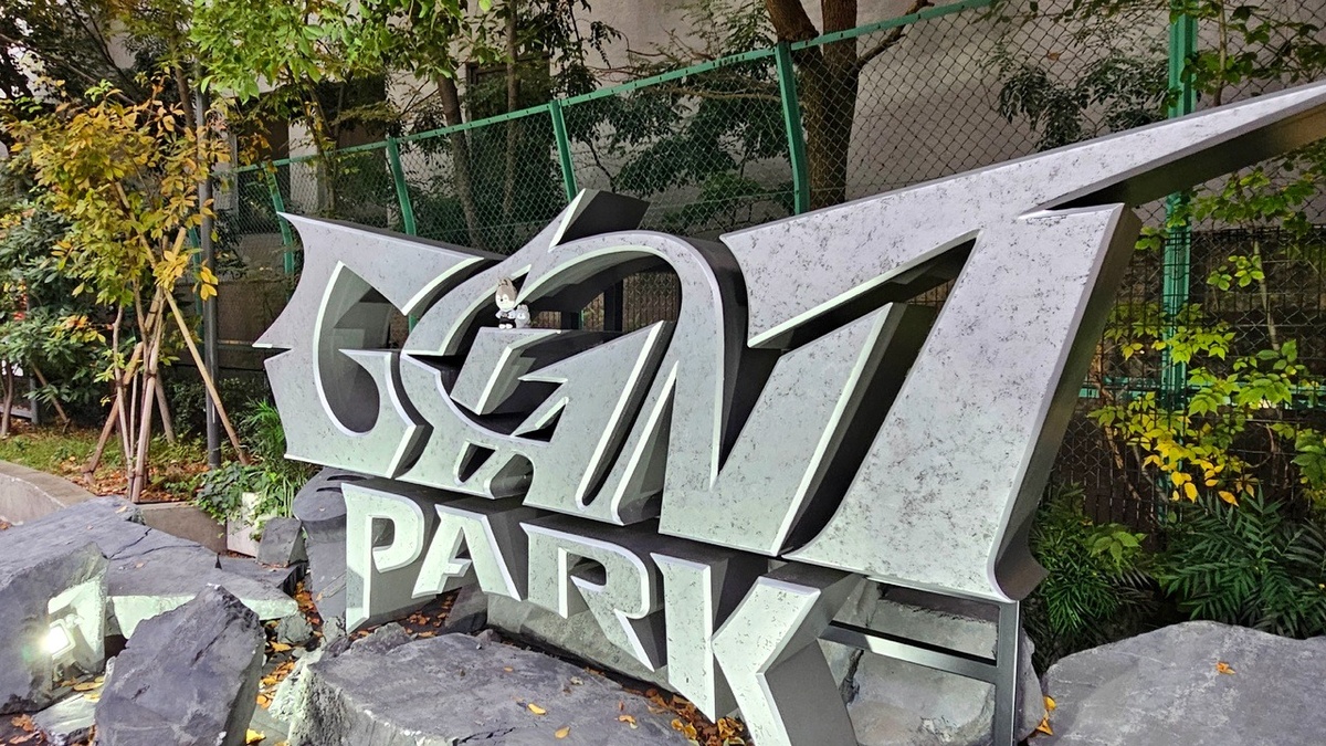 листайте галерею