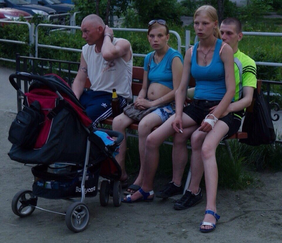 не завидуйте им, у них своя карма и свой крест