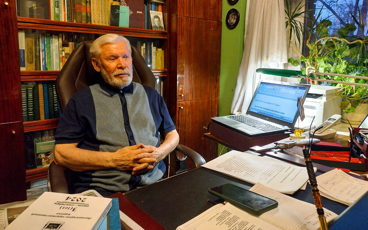 Ренат Харис: «Процесс глобализации неостановим только официальными законами, необходимо твердое вмешательство неофициальных домашних, семейных законов». Фото: © Рустем Шакиров / «Татар-информ»