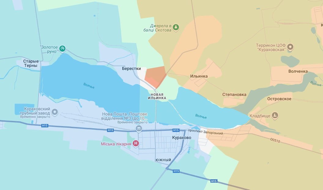    На восточных окраинах Курахово продолжаются интенсивные бои. Российские штурмовые подразделения методично разрушают оборонительные позиции противника, обеспечивая расширение плацдарма на линии Дальнее-Антоновка. Зачистка подконтрольных ВСУ участков позволяет российским подразделениям усиливать своё влияние и продвигаться в глубину оборонительных порядков противника.