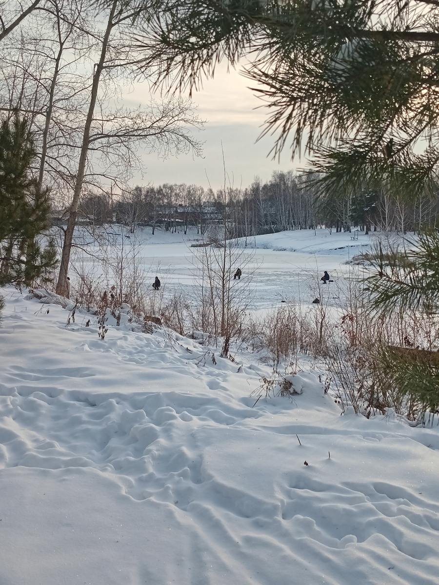 Зимняя рыбалка открыта ! Утро в поселке.