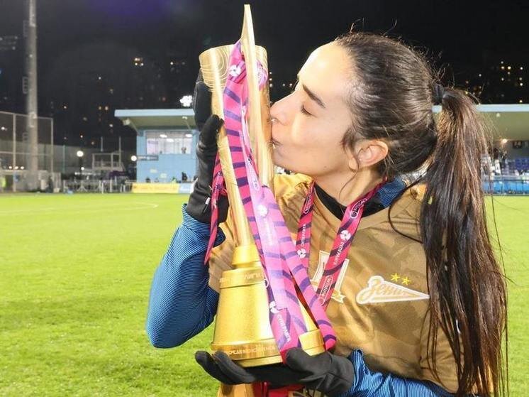     Женский футбольный "Зенит" третий раз подряд стал чемпионом. Фото: ФК "Зенит"