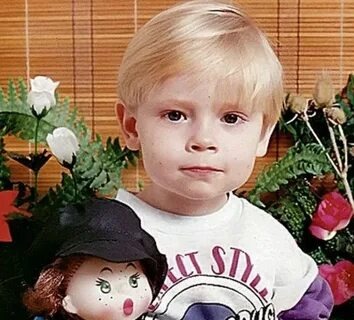 Я Ярослав в 4 года.