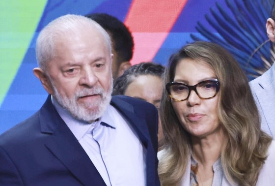    Луис Инасиу Лула да Силва и Розангела да Силва