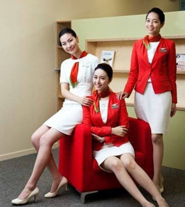 Стюардессы северокорейских авиалиний
