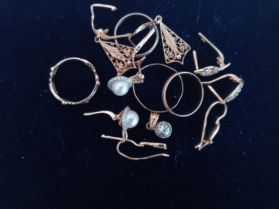    Сургутяне стали активнее покупать ювелирные украшения