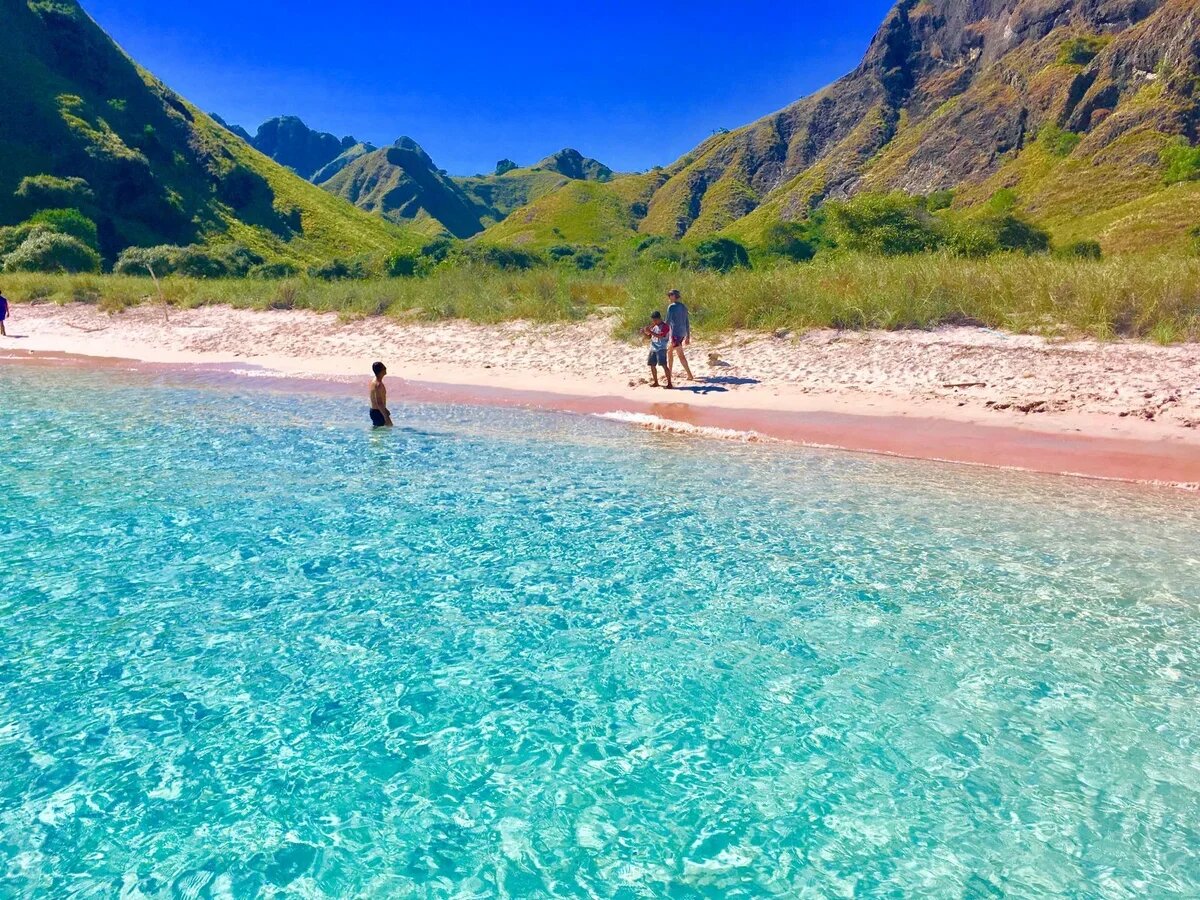    Розовый пляж, Индонезия. Фото: АТОР