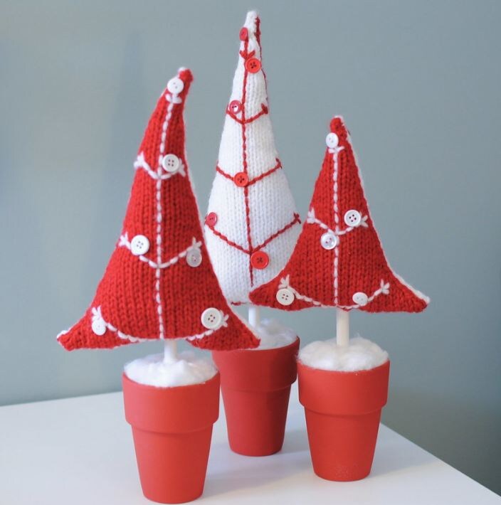    Елка спицами   
Источник: «Just crafty enough»