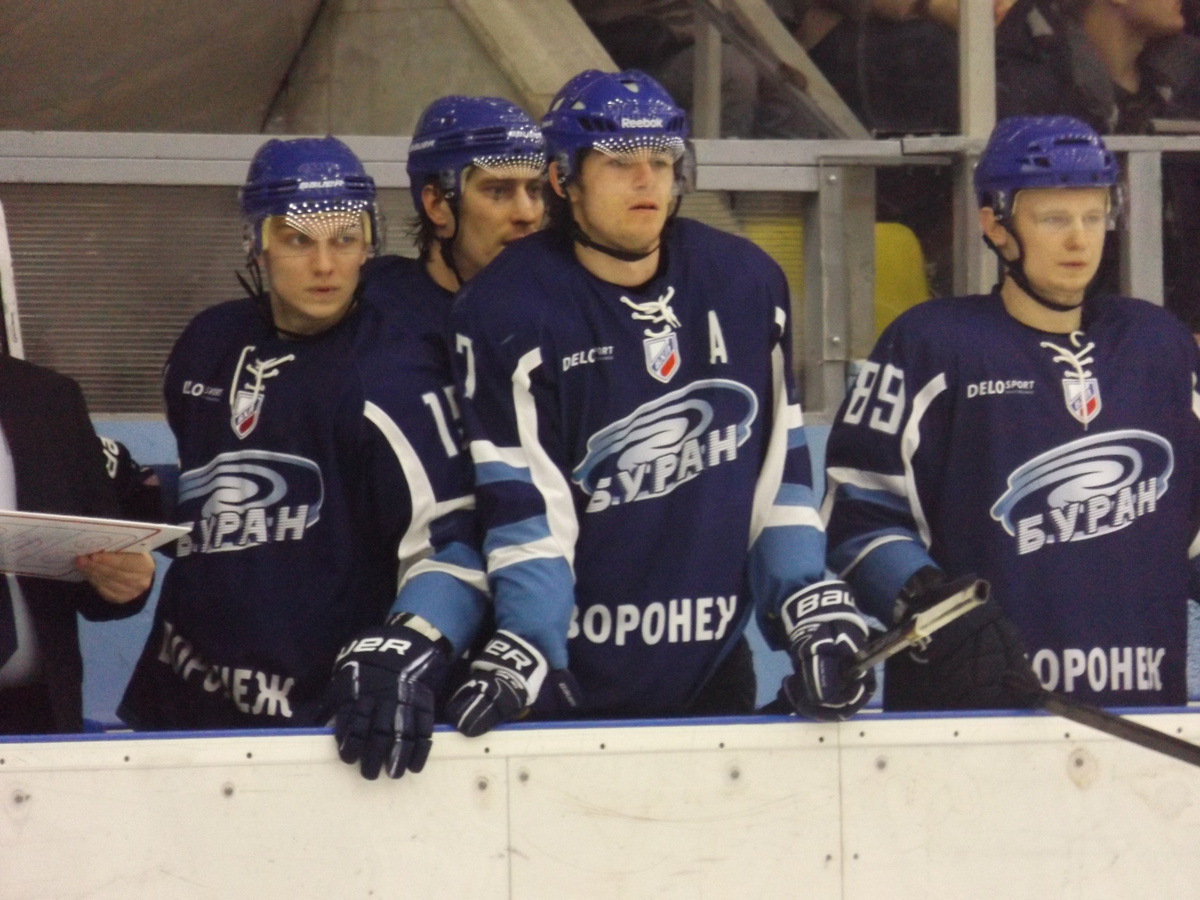 Алексей Князев - старший слева