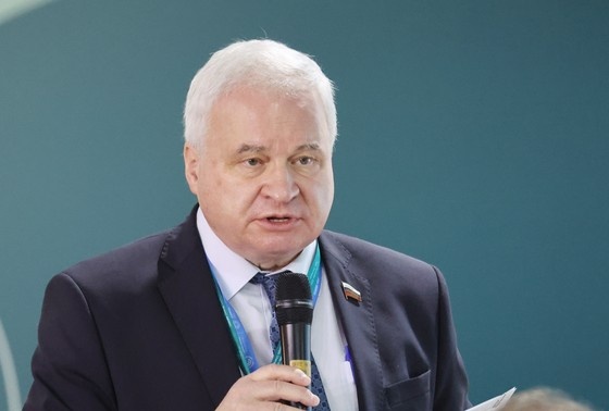    Андрей Денисов