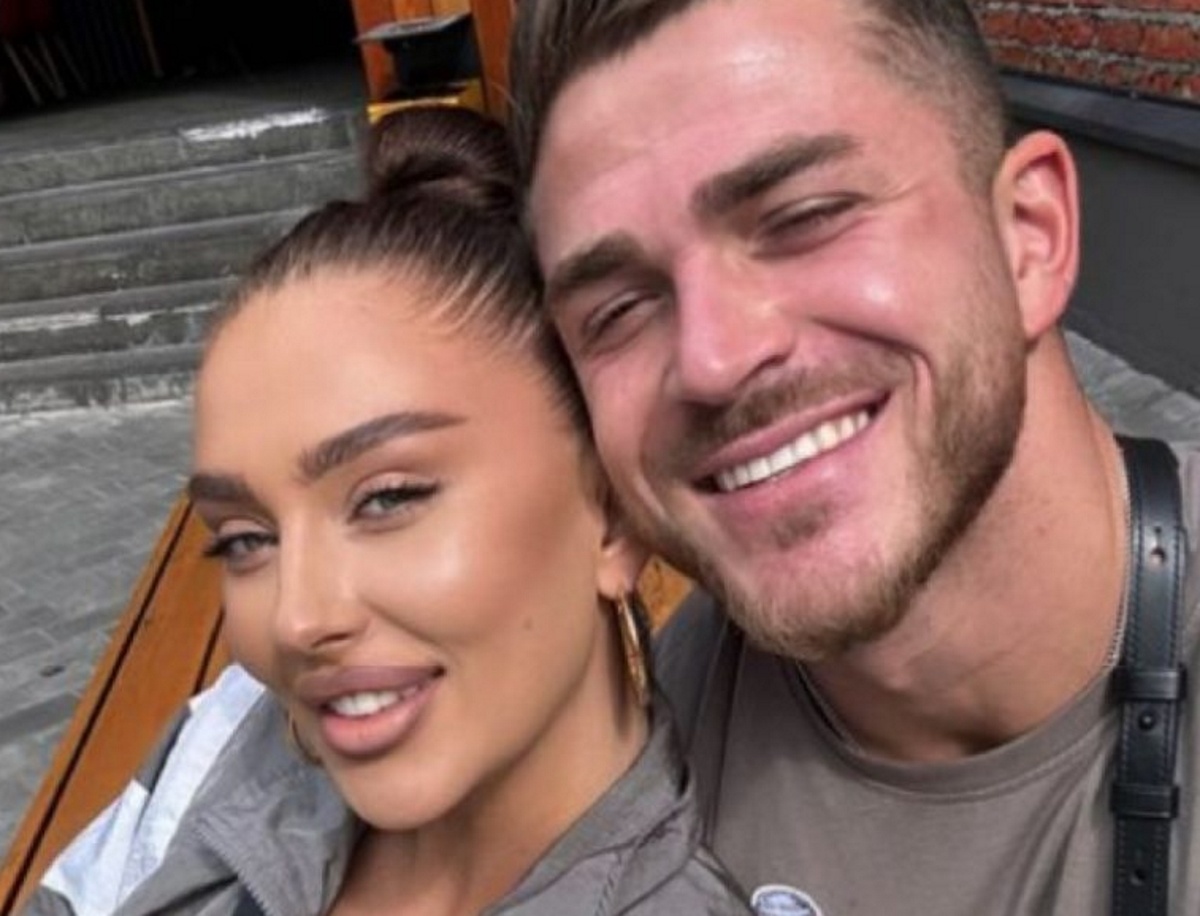 Капаклы с дочкой. Капаклы и африкантова. Капаклы с дочкой. Капаклы с дочкой. Капаклы с дочкой.