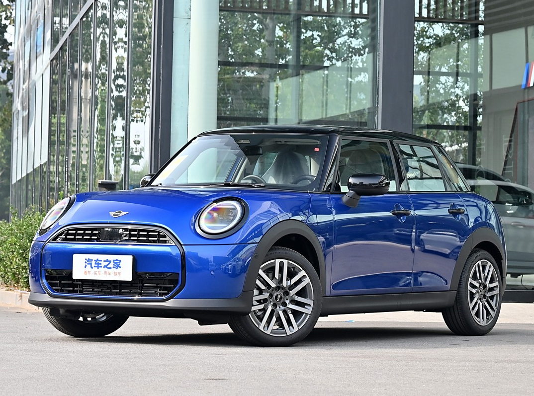 MINI Cooper 2025 модельного года 