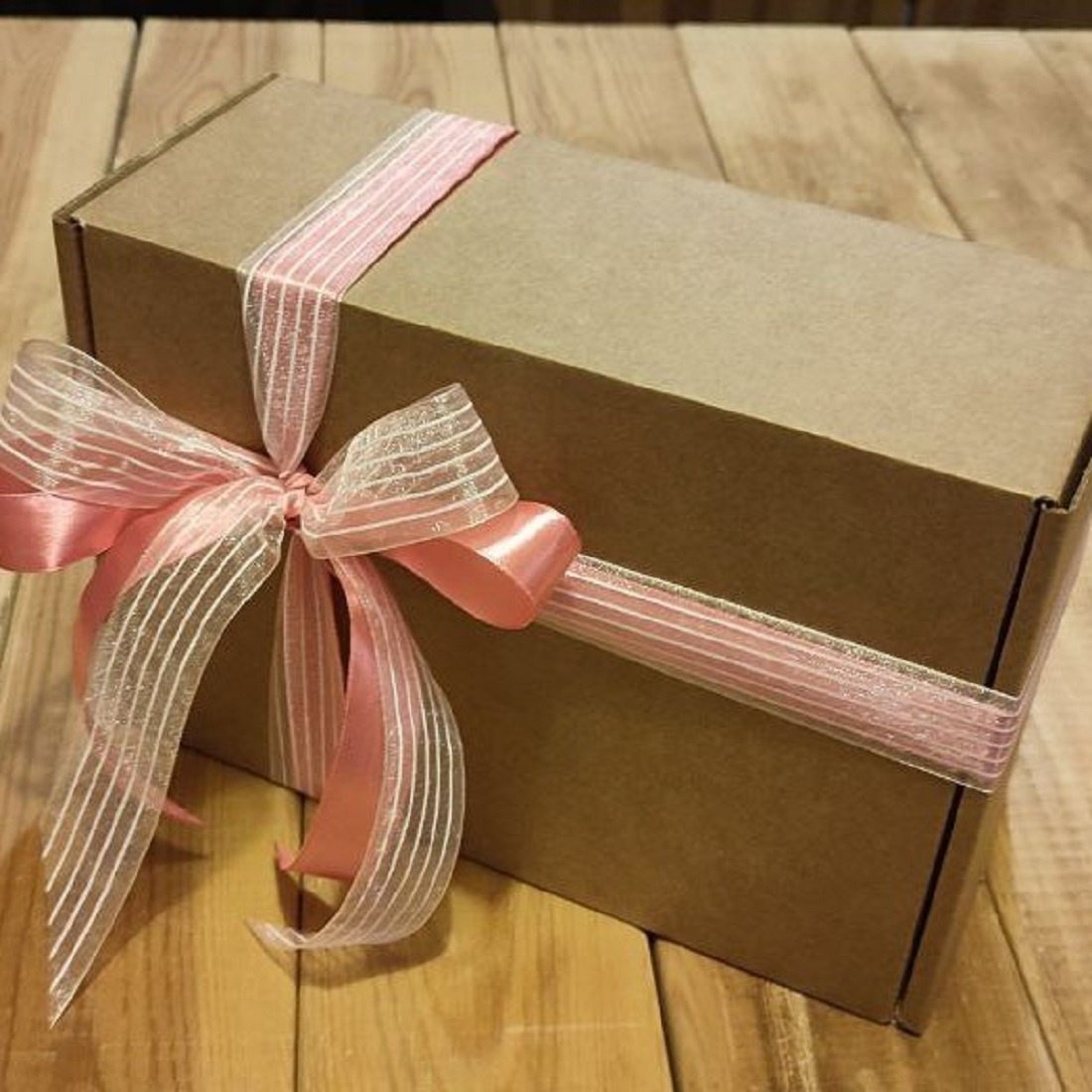 Крафтовый набор «Клубничная поляна» Четыре вида зернового кофе Арабика и Клубничный сироп