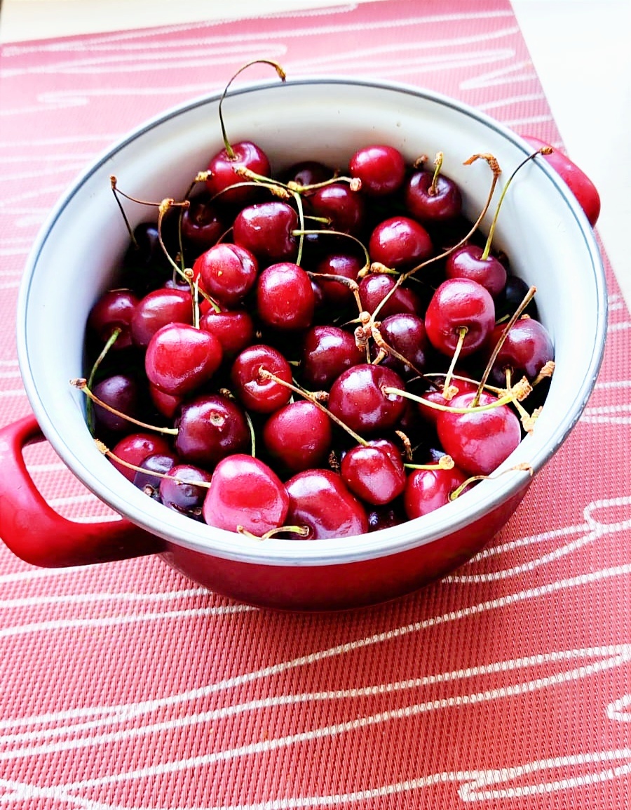 Вишни похожи на морковку? 