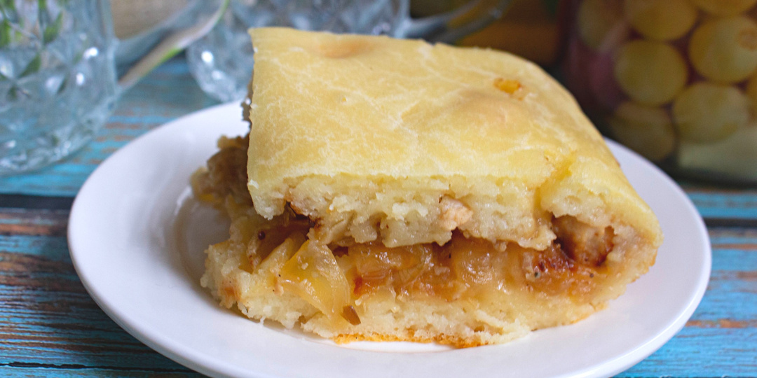 Быстрый заливной пирог с куриным фаршем