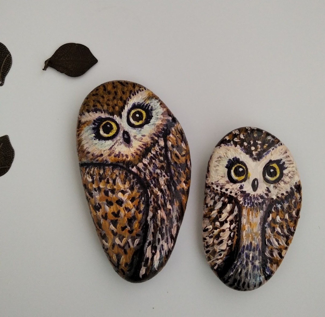 Совушек раскрашивала акриловой краской, затем покрыла лаком.