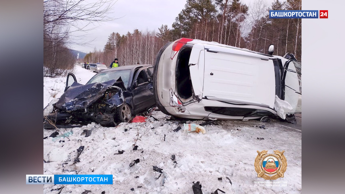    В Башкирии столкнулись Toyota RAV4 и Hyundai Elantra: погиб водитель, пятеро пострадали
