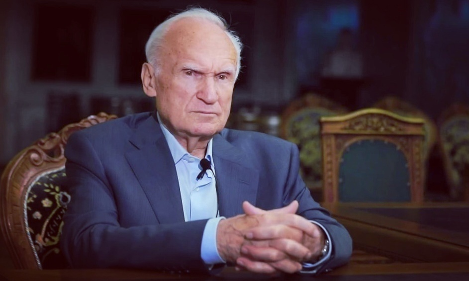 Алексей Ильич Осипов — учёный-богослов, педагог, доктор богословия, заслуженный профессор Московской духовной академии, писатель, публицист, проповедник.