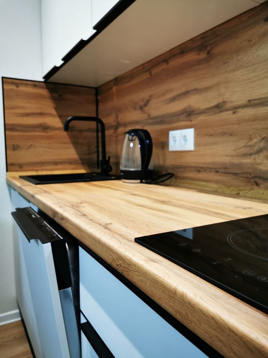 Функциональная кухня в студии 20 кв.м от ПИК — техника и аксессуары для арендаторов.