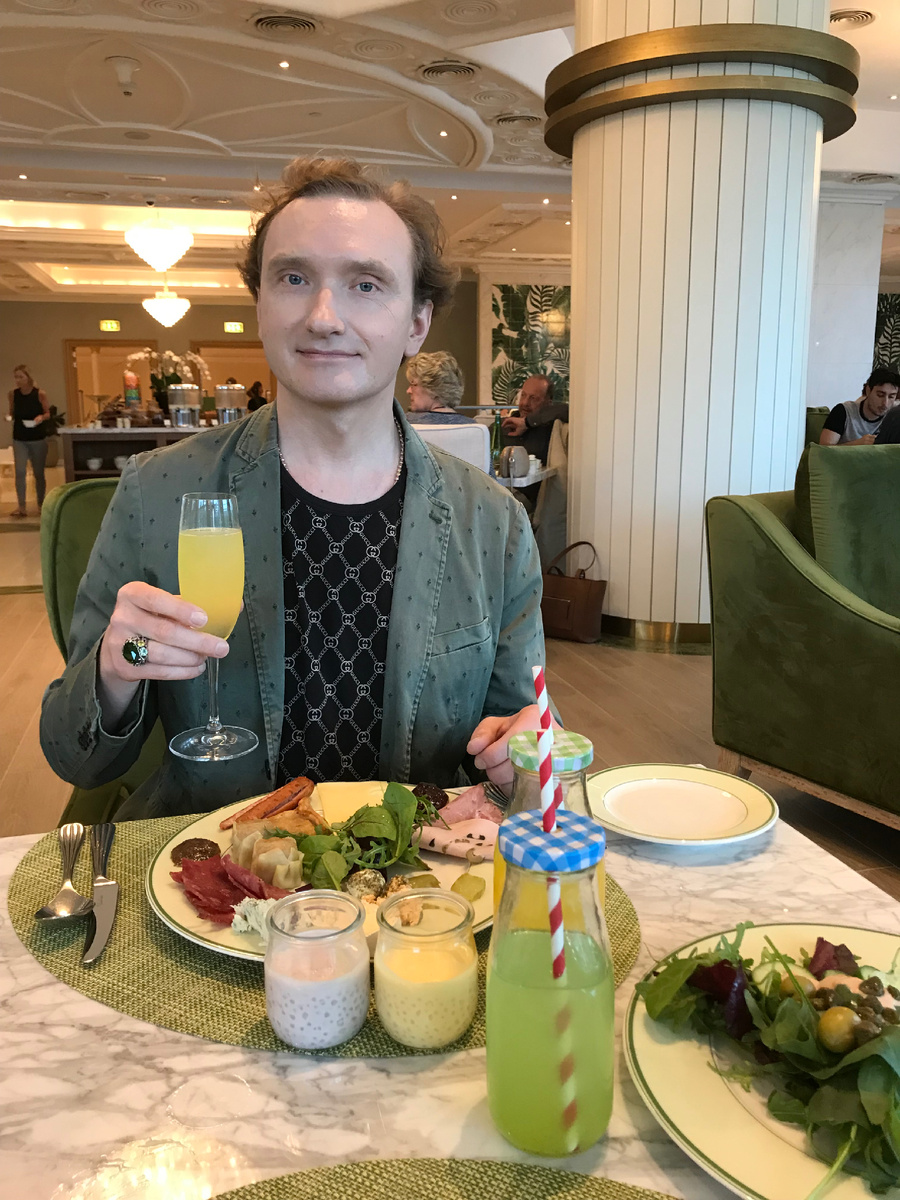 Георгий Гранкорд, основатель Маркалинизма. Вальдорф Астория, ОАЭ