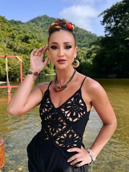 Ольга Бузова